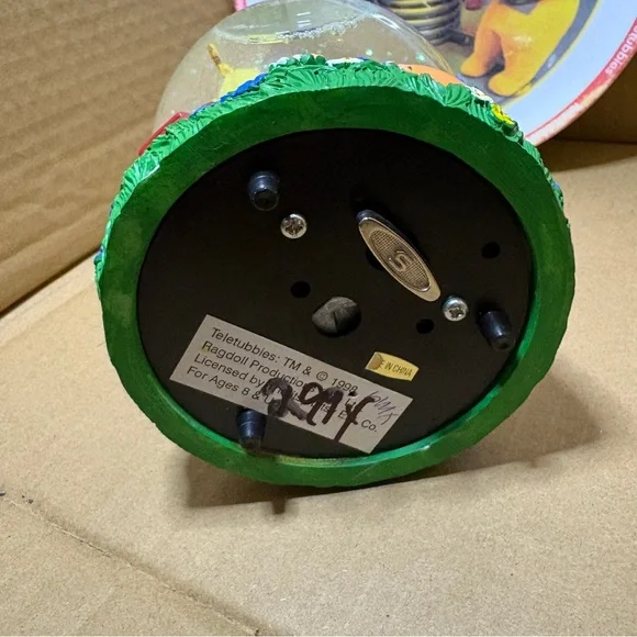 Vintage 1998 Ragdoll Productions Teletubbies Plate and Musical Snowglobe - Picture 4 of 6